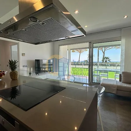Rentcostabrava Nereides - *